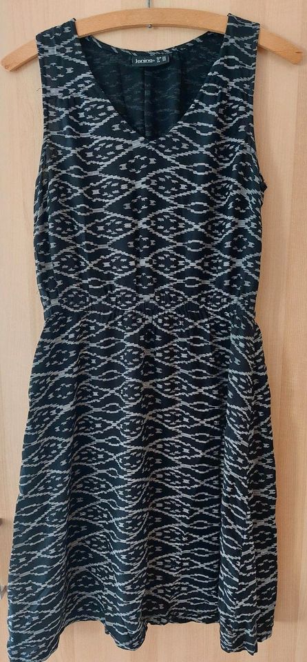 Kleid Sommerkleid Größe 36 in Edenkoben