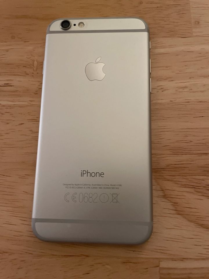 Apple Iphone 6 64 GB + Hülle original Apple rose in München