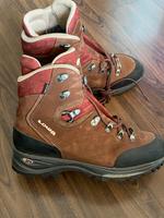 LOWA Wanderschuhe GTX Braun/Dunkelrot 41 Nubukleder Baden-Württemberg - Tübingen Vorschau