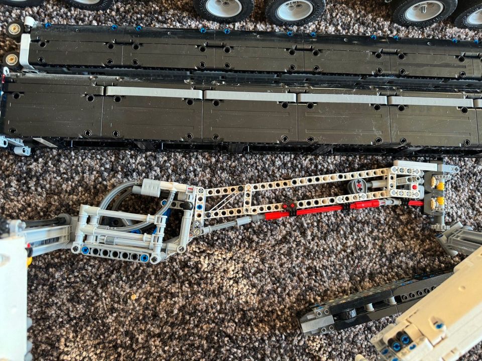 LEGO Technic Liebherr LTM 11200 (inoffizielles Modell) in Landshut