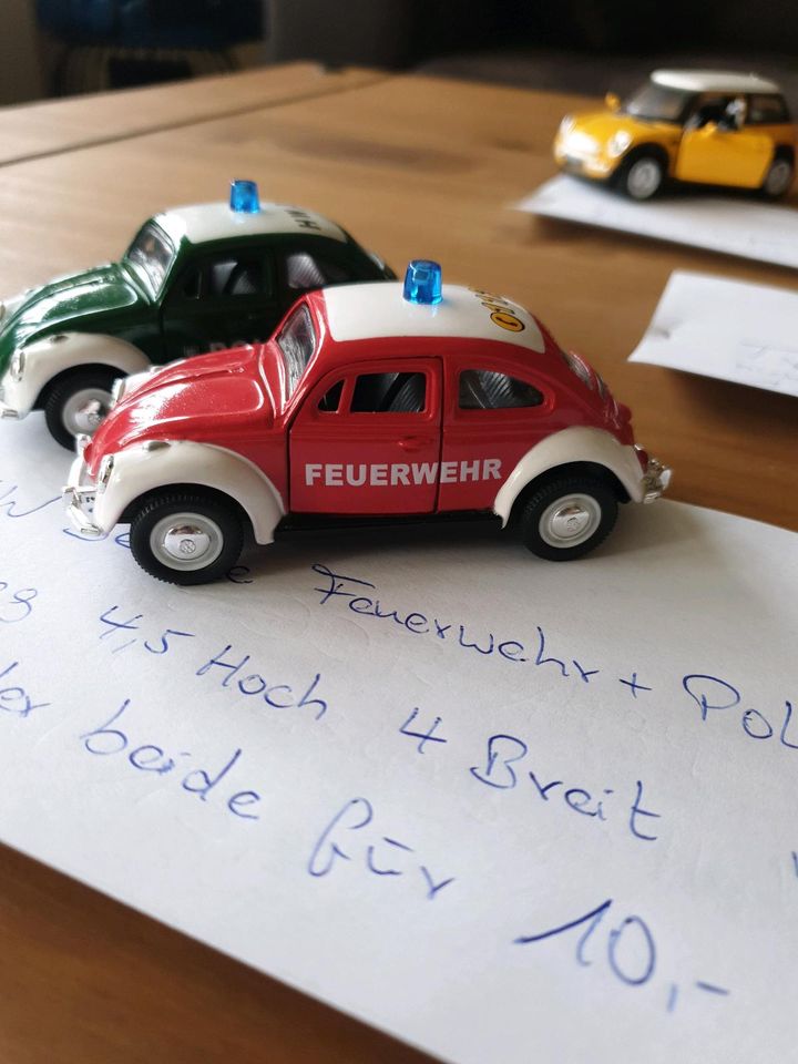 Sammlerstücke Mini Cooper,Trabant,VW Beetle Polizei und Feuerwehr in Bremen