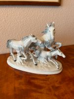 große Porzellan Figur Pferde mit Fohlen Carl Scheidig 30er Jahre Sachsen-Anhalt - Aschersleben Vorschau