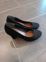 Tamaris Pumps 39 Absatzschuhe schwarz Thüringen - Eisenach Vorschau