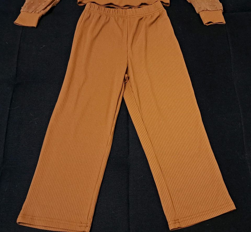 2- Teiliger Anzug für Mädchen Feierliches Kostüm Braun Größe 110 in Worms