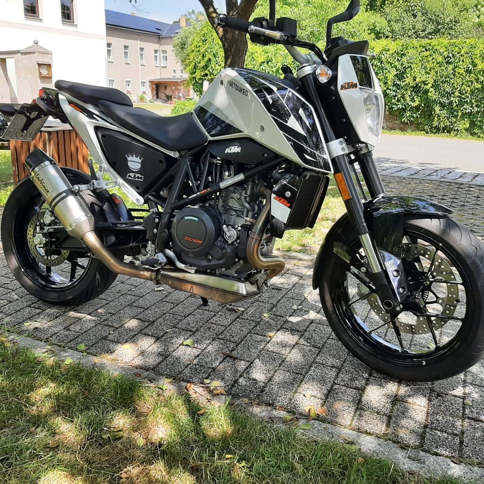 + KTM Duke 690 LeoVince + Track Pack TOP !! + in Hof (Saale)