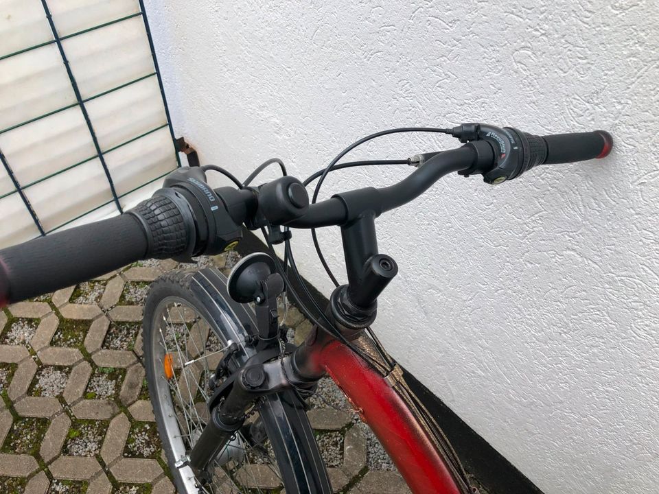 26 Zoll Fahrrad Shimano 21gang 26" Mountainbike mit Gabelfederung in Bad Oeynhausen