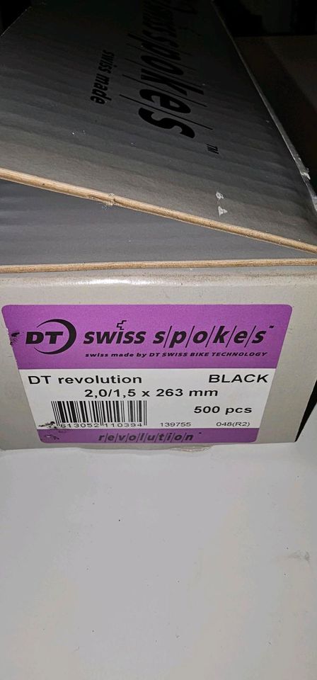 DT Swiss Revolution Speichen 263 mm.; schwarz; NOS; 32 Stück in Siebenbäumen