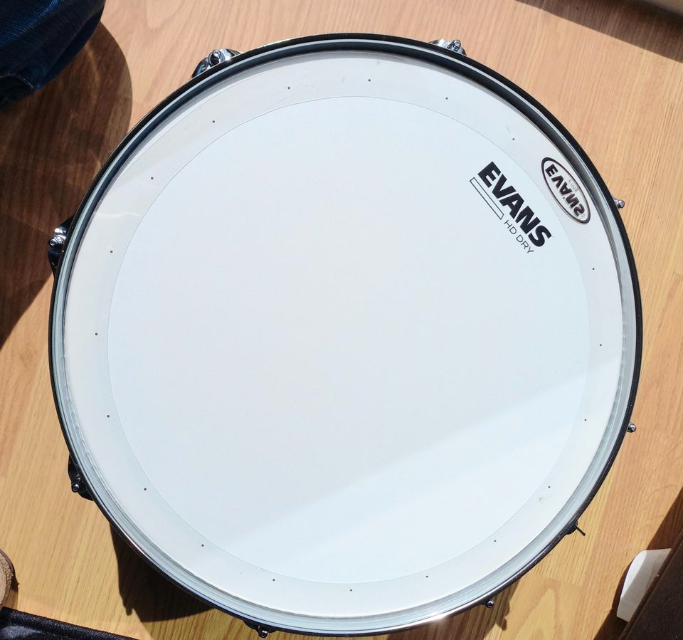 14 ``Snare Pearl Export mit HD Dry Evans Felle inkl.Rockbag in Schüttorf