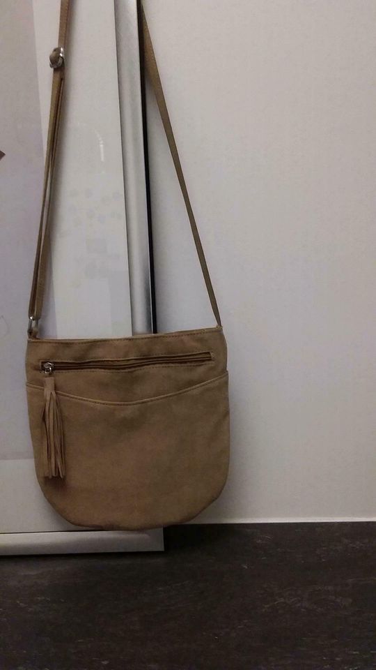 Tasche Handtasche  Ledertasche Rauhleder NEU in Neuwied