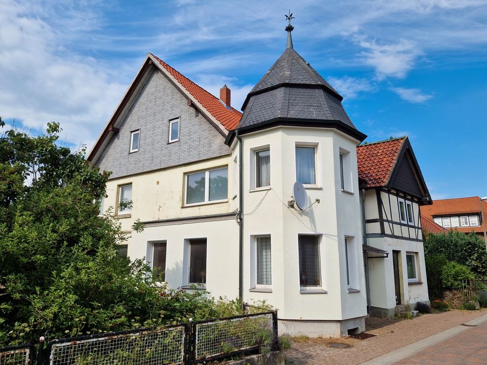 Zweifamilienhaus mit großem Grundstück in Banteln in Gronau (Leine)