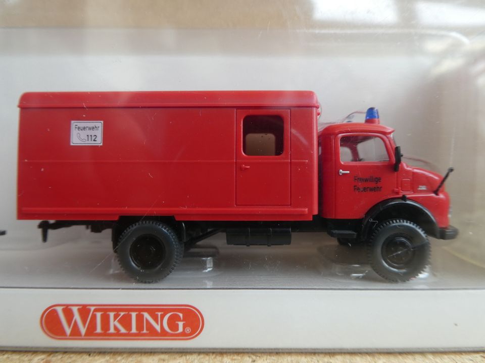 Wiking für HO/Art.Nr.0861 15 35/ Feuerwehr-Koffer-LKW m.Hänger in Langenfeld