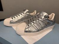 Adidas Superstar Silber Damen Größe 40 Rarität Wie Neu! Niedersachsen - Giesen Vorschau
