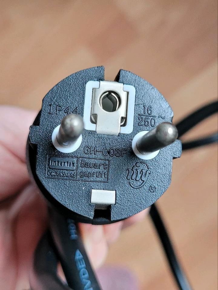 Kabel mit Stecker 3 adrig schwarz H07RN-F... in Lippstadt