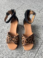 Neu UGGs Plateau Sandalen Leo Gr. Nordrhein-Westfalen - Hamm Vorschau