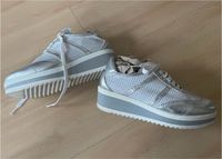 Heine Sneaker Silber Gr. 39 Nürnberg (Mittelfr) - Oststadt Vorschau