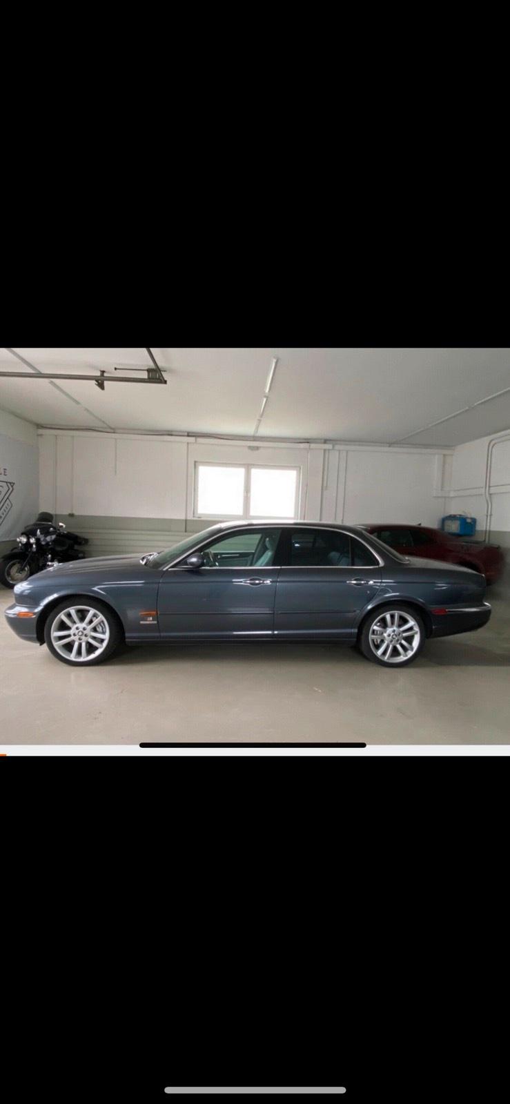 Abbildung des Autos Jaguar XJR