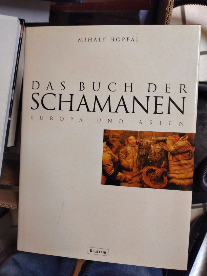 Das Buch der Schamanen,  2 Stück in Freiburg im Breisgau
