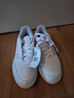 Weiß-rosa Turnschuhe von ADIDAS Nordrhein-Westfalen - Schwerte Vorschau