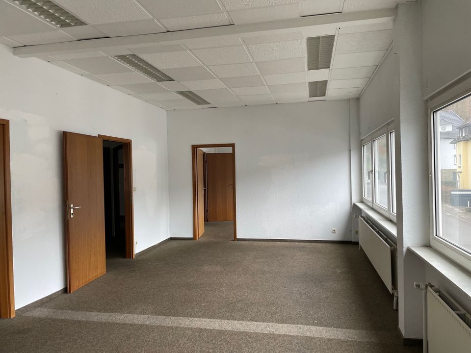 Büroräume in Stadtnähe von Gummersbach zu vermieten in Gummersbach