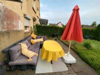 Gartenset - Paletten Sitzecke + Tisch + Schirm + Kissen Essen - Essen-Katernberg Vorschau
