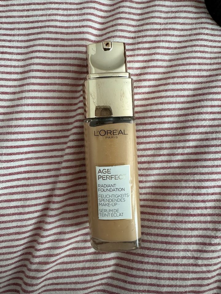 loreal age perfect foundation farbe vanilla doree /golden vanilla in Ulm