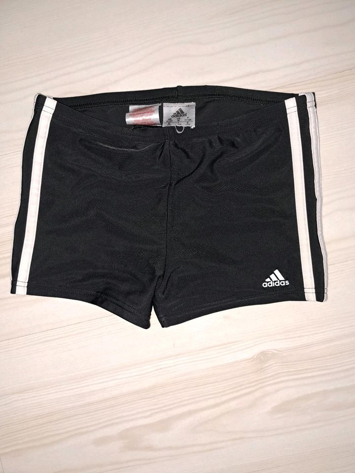 Adidas Badehose 152 in Lehrte