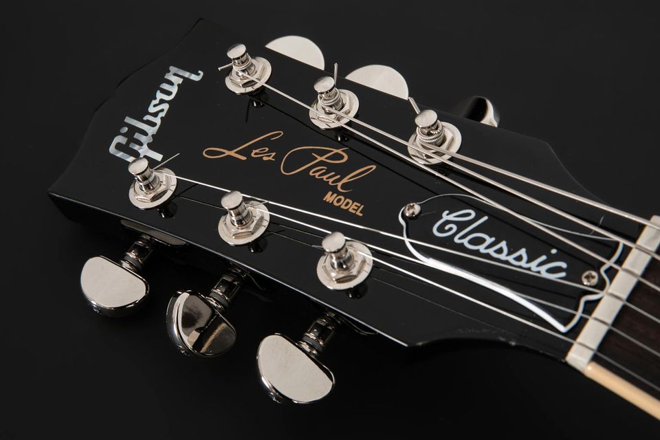 2022 Gibson Les Paul Classic Ebony Lefthand in Paderborn