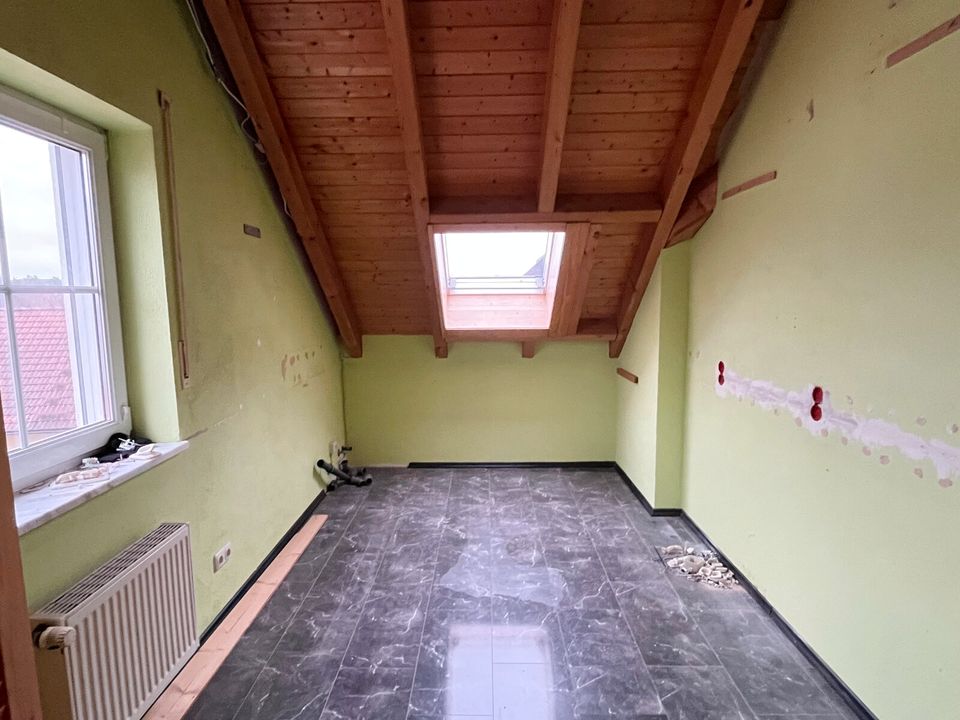 Charmantes Wohnhaus mit vielseitigen Nutzungsmöglichkeiten nahe Auerbach sucht neuen Eigentümer in Auerbach in der Oberpfalz