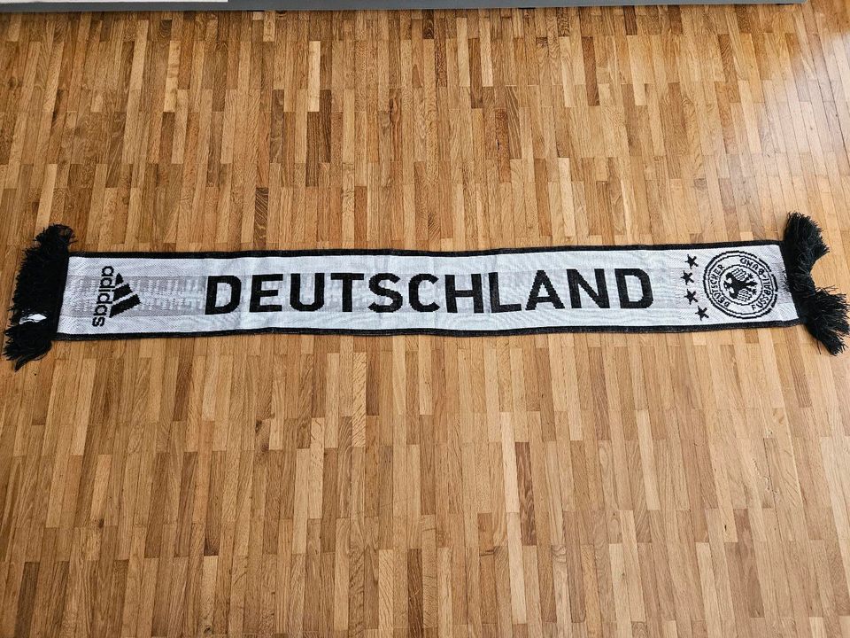 DFB Fußball Deutschland Fan Schal von Adidas Fanschal in Bad Friedrichshall