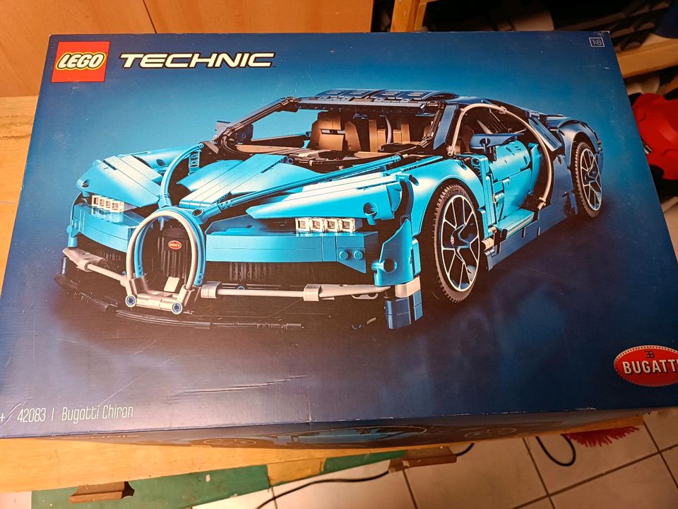 Lego Technic Bugatti Chiron, 42083 in Baccum