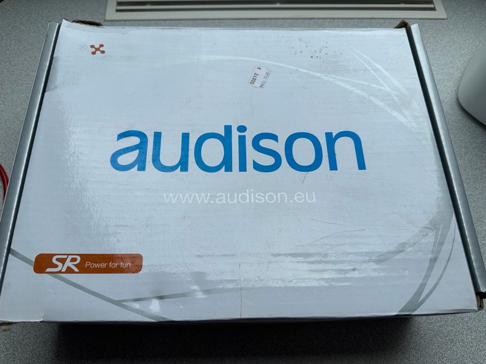 Endstufe Subwoofer Hifi Analge Auto komplett Audison in Hannover