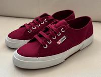 Neu! Superga Schuhe / Sneaker Gr. 38 Bochum - Bochum-Wattenscheid Vorschau