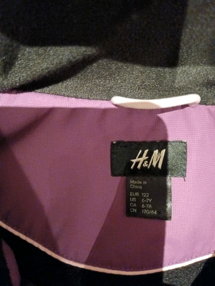 H&M Skijacke Winterjacke Gr. 122 in Döbeln