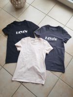 3 Levis T-Shirt, rosa, schwarz u. grau Gr. XS Baden-Württemberg - Durchhausen Vorschau