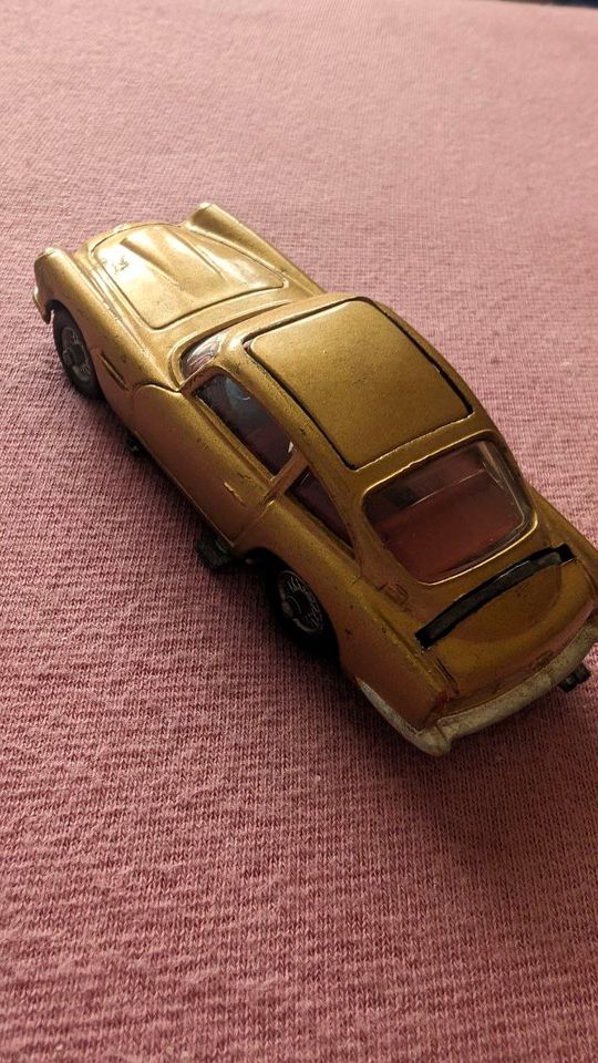 Corgi Toys 261 - James Bond DB5 in Gold in Reprobox Made in GB in Teltow