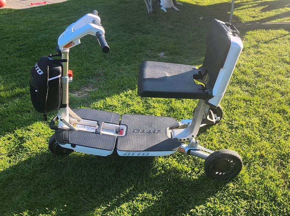 Movinglife ATTO Mobility Scooter elektrischer Rollstuhl in Haste