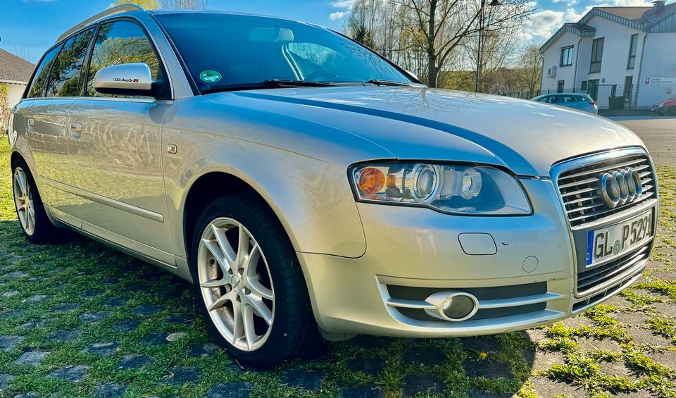 AUDI A4 b7 2,0 TDI Avant Kombi *LEDER* in Rösrath