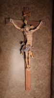 Kruzifix - Geschnitztes Holzkreuz mit Jesus, gefaßt Bayern - Wildsteig Vorschau