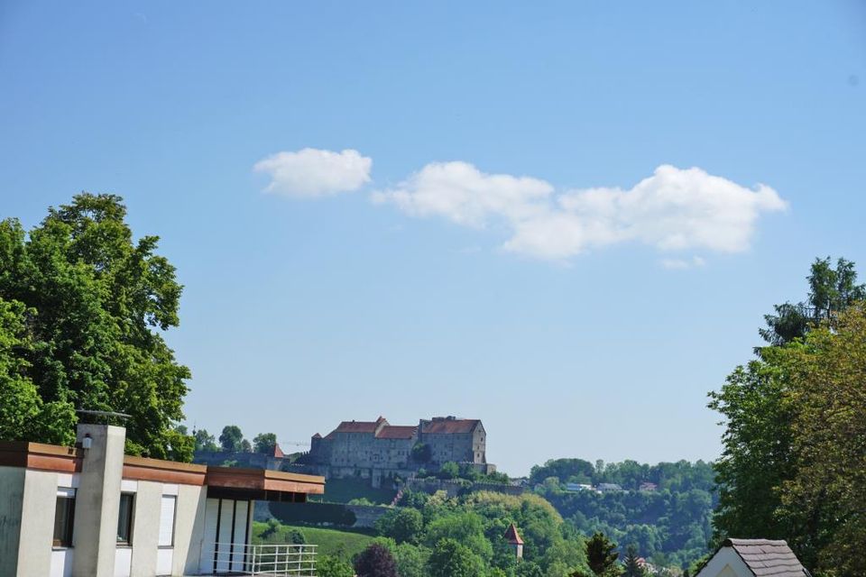 Wohnung mit Burgblick - Zusätzliche Zimmer im DG in Burghausen