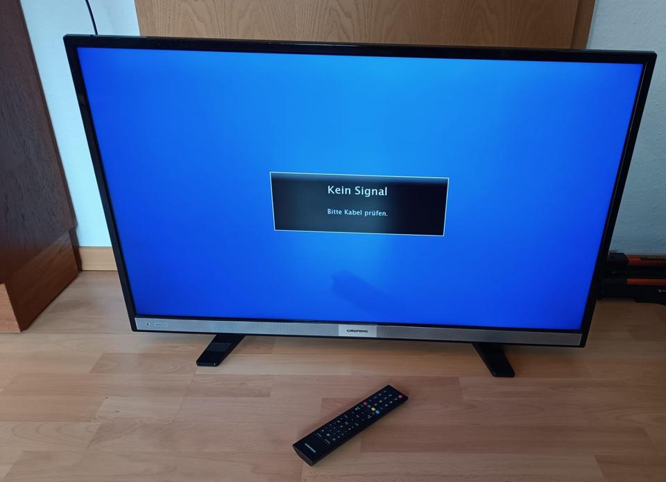 Grundig LED TV 40 Zoll - 40 VLE 597 BG - Fernseher HDMI etc. in Leer (Ostfriesland)
