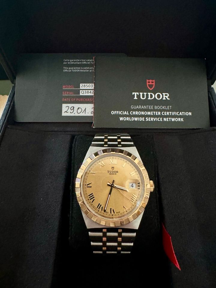 Tudor Royal Champagner - 38mm Stahl Gold 01/22 in Hamburg