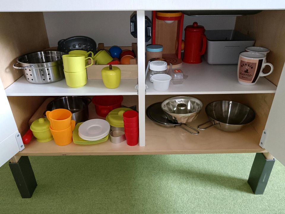 Ikea Kinderküche mit viel Zubehör in Bad Langensalza