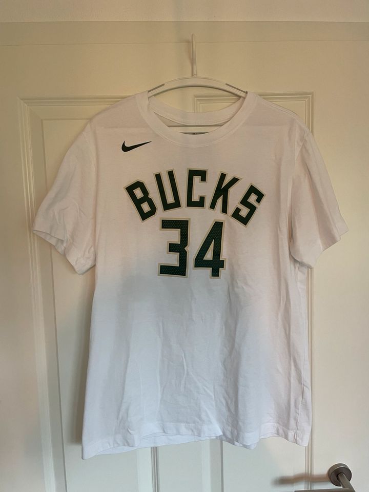 ♦️ NBA Shirt Antetokounmpo L Milkwaukee Bucks Jordan ♦️ in Höpfingen