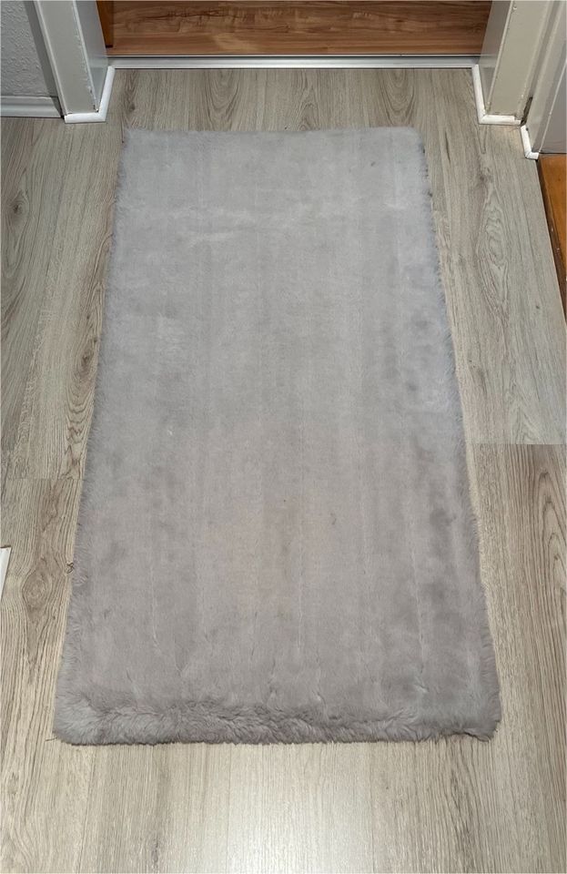 Teppich Novara 60 x 120 cm grau hell weich wie neu in Hameln