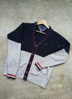 Tommy Hilfiger Strickjacke Jacke Gr.S grau/blau Knopfleiste Berlin - Lichtenberg Vorschau