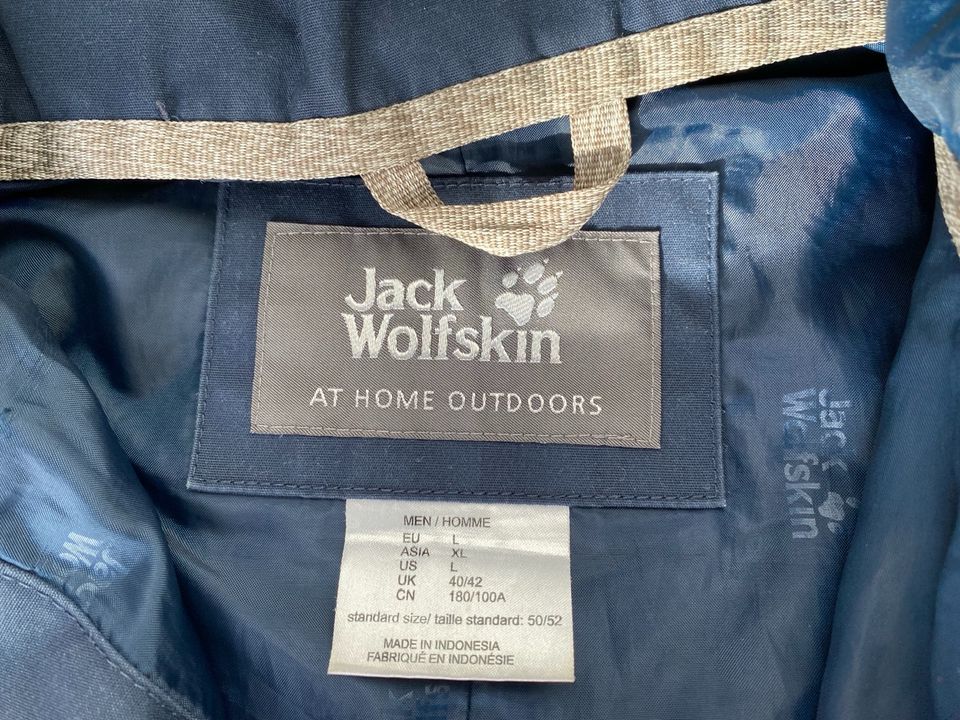 Jack Wolfskin Outdoor Jacke / Anorak Gr. L in Hamburg