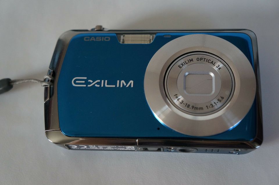 Casio Exilim EX Z2 Digitalkamera Fotoapparat EX-Z2 in Schwabach