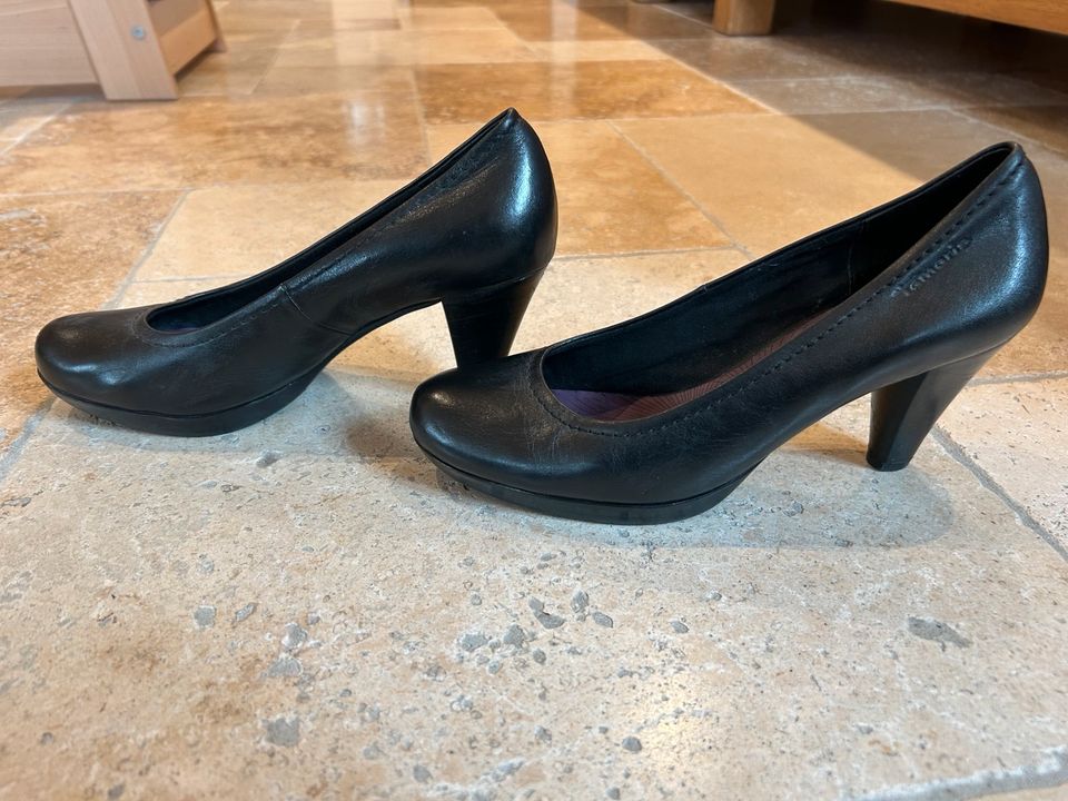 Pumps / Trachtenschuhe Tamaris Gr. 37 schwarz in Bad Aibling