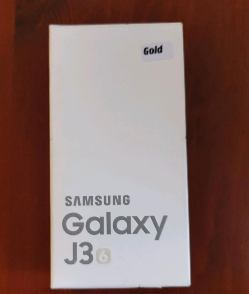 Samsung Galaxy J3 Duos Gold in Coppenbrügge