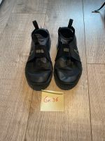 Nike Schuhe bench usw. Jungs Gr. 36-38.5 Nordrhein-Westfalen - Hamm Vorschau